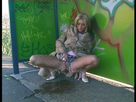 Street &amp; Panty Pisser #76 - DVD