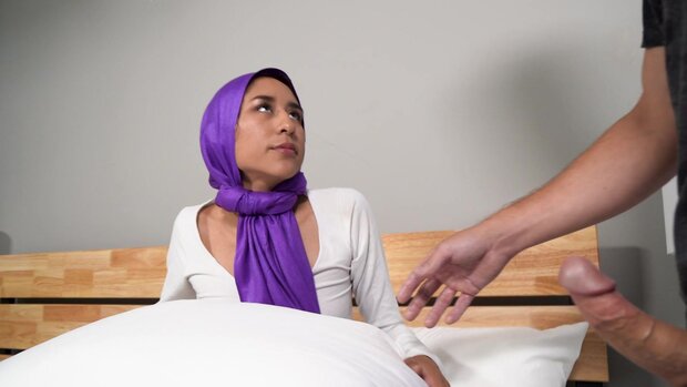 Hijab Hookups - DVD