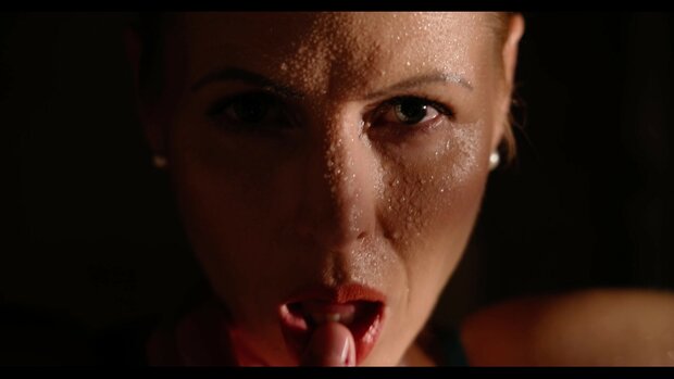 SINFULXXX - Bound To Make You Sweat - DVD - Vrouwvriendelijke Porno