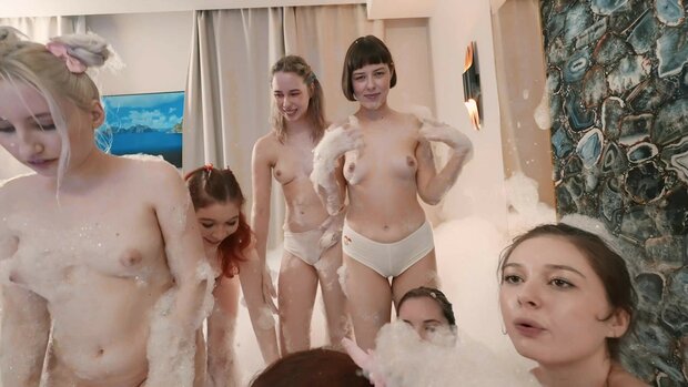 Sweethearts - 50th Anniversary: Did Someone Say Party?