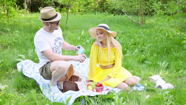 Sweethearts - My Boyfriend Loves A Good Picnic - DVD