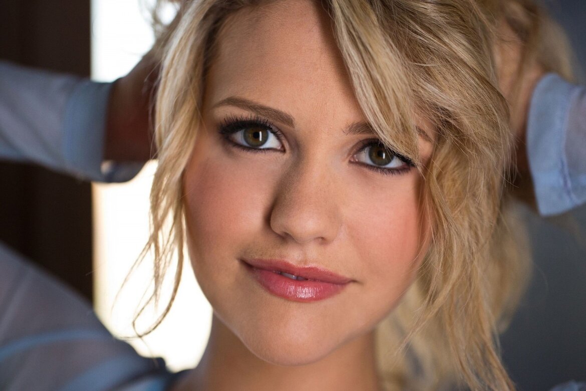 Mia Malkova Mia-Malkova